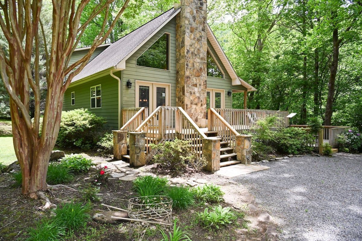 creekside lodge